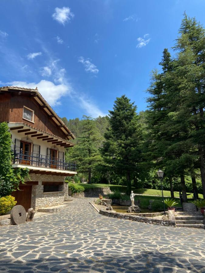 Els Avets De La Muga Bed & Breakfast Sant Llorenc de la Muga Bagian luar foto
